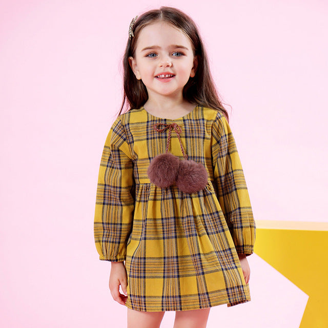 Bear Leader Girls Dress 2018 New Spring Brand Girls Clothes Classical Plaid Fur Ball Bow Design Baby Girls Dress For 3-7 Years